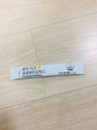 네츄럴굿띵스 퓨어 키즈 프로바이오틱스 60포 — 5점을 준 리뷰어가 2019년 6월 올린 사용 사진