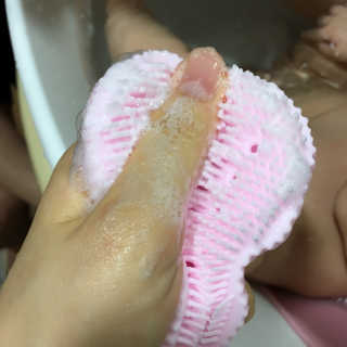비비또 실리콘 베이비 타월 — 4점을 준 리뷰어가 2019년 7월 올린 사용 사진