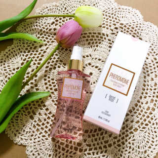 레드컨테이너 페로몬향 퍼퓸 바디미스트 80ml — 5점을 준 리뷰어가 2020년 3월 올린 사용 사진