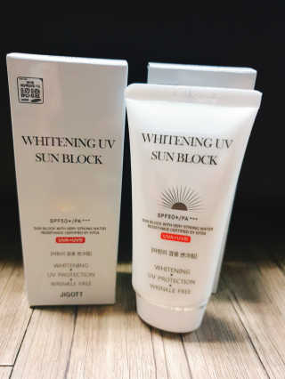 지고트 화이트닝 유브이 썬블럭 크림 70ml,1+1 — 5점을 준 리뷰어가 2019년 6월 올린 사용 사진