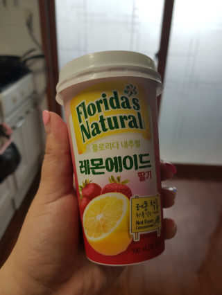 플로리다 내추럴 플로리다내추럴 레몬에이드  2종 — 5점을 준 리뷰어가 2018년 7월 올린 사용 사진