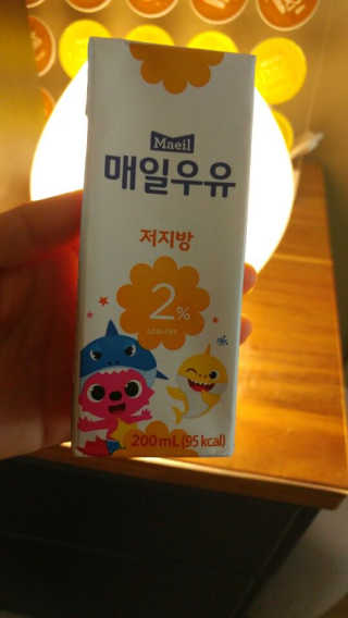 매일우유 멸균 매일우유 저지방 2프로 멸균 핑크퐁 에디션 6입 — 5점을 준 리뷰어가 2018년 1월 올린 사용 사진