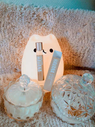 더블유드레스룸 롤 온 퍼퓸EDT 10ml — 3.83점을 준 리뷰어가 2018년 10월 올린 사용 사진
