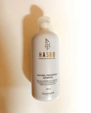 셀리본 하수오 내츄럴 프리벤션 탈모관리 샴푸 300ml — 5점을 준 리뷰어가 2019년 11월 올린 사용 사진