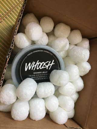 러쉬 샤워젤리 후쉬 240g 리프레셔 250g — 5점을 준 리뷰어가 2017년 7월 올린 사용 사진