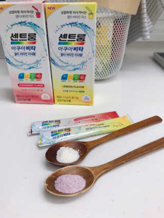 센트룸 아쿠아비타 레몬향, 딸기향 — 5점을 준 리뷰어가 2019년 6월 올린 사용 사진
