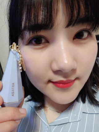 아가타 [AGATHA] 프리미에르 립스틱 — 3.67점을 준 리뷰어가 2018년 5월 올린 사용 사진
