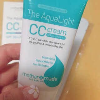 마더메이드 더 아쿠아라이트 CC크림 SPF50+ PA+++ — 5점을 준 리뷰어가 2019년 4월 올린 사용 사진