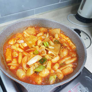 미쓰리떡볶이 just 10 min 패키지 — 5점을 준 리뷰어가 2018년 5월 올린 사용 사진