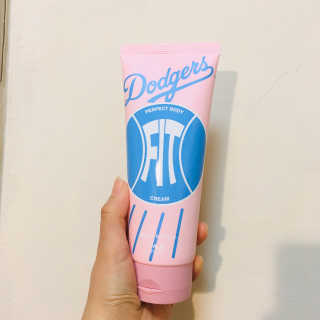 MLB COSMETICS [MLB PLAY] 퍼펙트 바디핏 크림 200ml — 5점을 준 리뷰어가 2019년 11월 올린 사용 사진