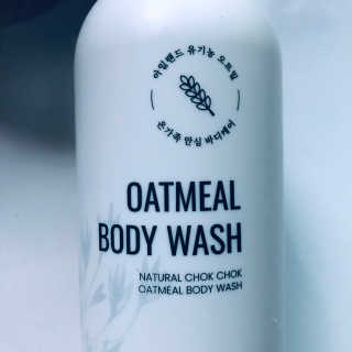 (주)에네스티 내추럴 촉촉  오트밀 바디워시 500ml — 4.5점을 준 리뷰어가 2019년 10월 올린 사용 사진