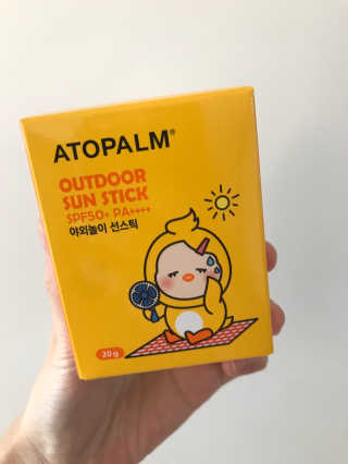 아토팜 야외놀이 선스틱 SPF50+ PA++++ — 4.5점을 준 리뷰어가 2020년 3월 올린 사용 사진
