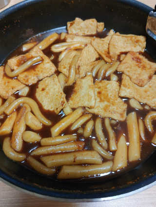 잠실맛집,홍코너떡볶이가우리집에[옛날맛,짜장맛옵션] — 4점을 준 리뷰어가 2019년 11월 올린 사용 사진