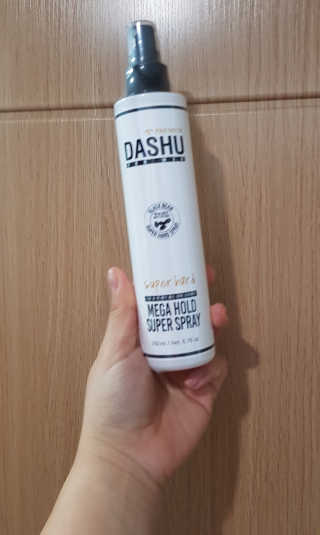 다슈코리아 다슈 포 맨 프리미엄 메가 홀드 슈퍼 스프레이 250ml — 5점을 준 리뷰어가 2019년 2월 올린 사용 사진
