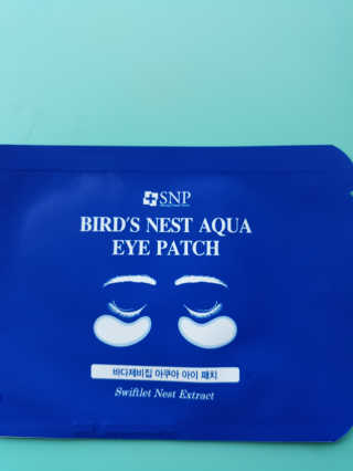 SNP 버드 네스트 아이 패치 + SNP 블루 닷 리프팅 마스크 — 5점을 준 리뷰어가 2019년 1월 올린 사용 사진