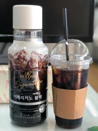 (주)쟈뎅 쟈뎅 시그니처 아메리카노 1.1L — 5점을 준 리뷰어가 2018년 5월 올린 사용 사진
