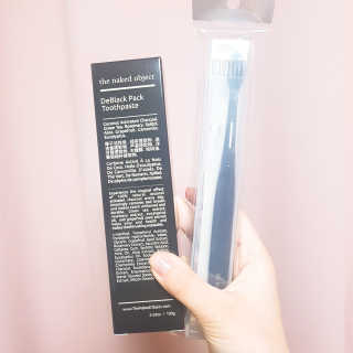 the naked object 디블랙팩치약 디블랙칫솔 세트 — 4.33점을 준 리뷰어가 2019년 1월 올린 사용 사진