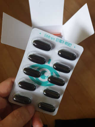 네츄럴굿띵스 오!메가루테인 60일분 — 5점을 준 리뷰어가 2019년 4월 올린 사용 사진