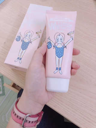 엘리자베카 스킨라이어 모이스춰 화이트닝크림 — 4점을 준 리뷰어가 2019년 5월 올린 사용 사진