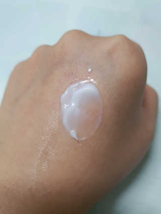 지고트 비타솔루션12 모이스처 앰플 크림 100ml — 4.5점을 준 리뷰어가 2019년 10월 올린 사용 사진