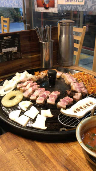 [화덕고깃간 마곡발산점] 화덕삼겹살2인분 — 5점을 준 리뷰어가 2019년 9월 올린 사용 사진