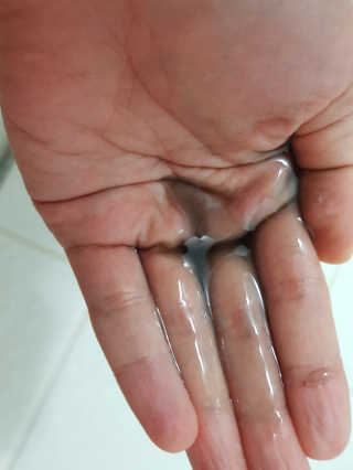 the naked object [탈모볼륨샴푸] 디블랙 팩 샴푸 — 3점을 준 리뷰어가 2019년 12월 올린 사용 사진