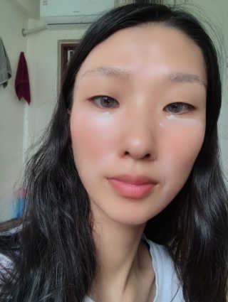 땡큐파머 미라클 에이지 리페어 아이크림 — 5점을 준 리뷰어가 2019년 8월 올린 사용 사진