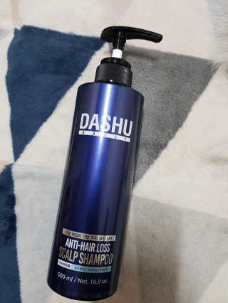 다슈코리아 다슈 데일리 한방 두피 골드 샴푸 500ml — 5점을 준 리뷰어가 2018년 12월 올린 사용 사진