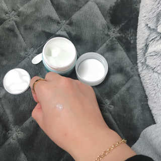 리얼베리어 아쿠아 수딩 젤 크림 대용량 기획세트 — 4점을 준 리뷰어가 2018년 5월 올린 사용 사진