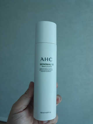 AHC 에이 에이치 씨 미니멀 10 워터리 에센스 — 5점을 준 리뷰어가 2018년 11월 올린 사용 사진