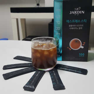 (주)쟈뎅 쟈뎅 에스프레소 스틱 아메리카노 블랙 — 5점을 준 리뷰어가 2018년 10월 올린 사용 사진