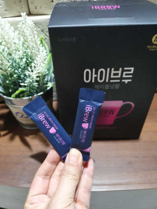 한국맥널티 아이브루 헤이즐넛향 100T — 5점을 준 리뷰어가 2019년 11월 올린 사용 사진