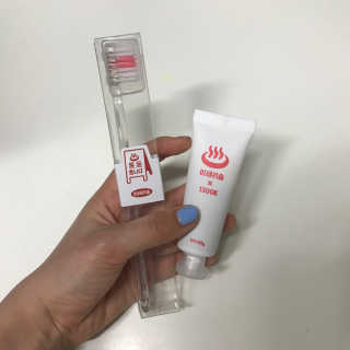 이태리숍 덴탈케어_치약 칫솔 — 5점을 준 리뷰어가 2018년 4월 올린 사용 사진