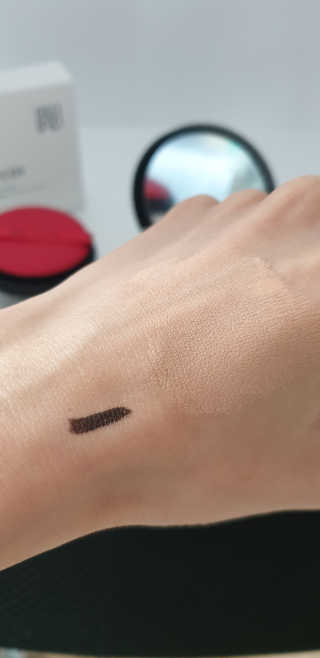 리하셀 아우라 쿠션 팩트 21호,23호 SPF50+ PA++++ — 4점을 준 리뷰어가 2019년 10월 올린 사용 사진