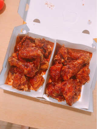 [치킨마루]-  빠사칸레드 + 콜라 500ml — 5점을 준 리뷰어가 2019년 5월 올린 사용 사진