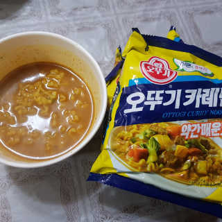 오뚜기카레면 2차 모집 — 2점을 준 리뷰어가 2019년 2월 올린 사용 사진