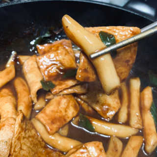 잠실맛집,홍코너떡볶이가우리집에[옛날맛,짜장맛옵션] — 5점을 준 리뷰어가 2019년 12월 올린 사용 사진