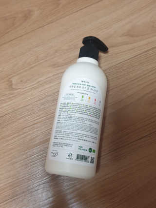 (주)에네스티 내추럴 촉촉  오트밀 바디로션 500ml — 5점을 준 리뷰어가 2019년 9월 올린 사용 사진