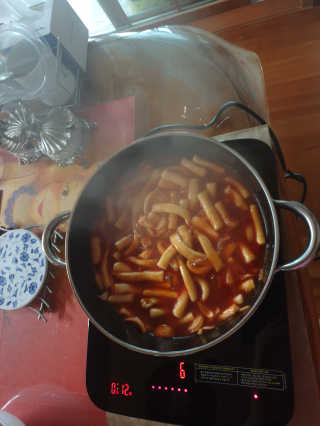 두번째 국떡 국가대표 떡볶이 1팩 + 영미칩 2봉 증정 — 4.5점을 준 리뷰어가 2019년 2월 올린 사용 사진