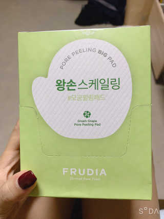 [후르디아] 청포도 매끈약산성 필링 패드_50매 세트 — 2.5점을 준 리뷰어가 2019년 9월 올린 사용 사진