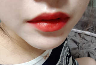 터치인솔 프리티필터 쉬폰 벨벳 립틴트 — 4점을 준 리뷰어가 2018년 10월 올린 사용 사진