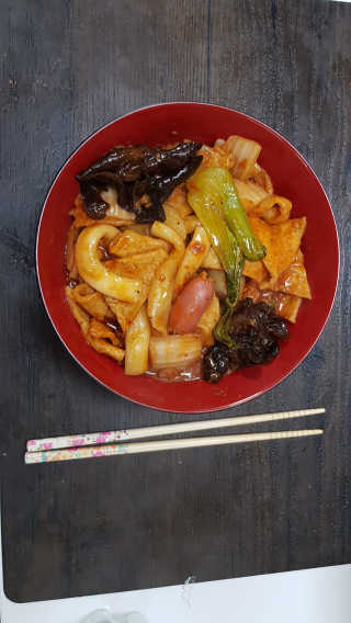 땡땡쿡 쓰촨 마라 떡볶이 2인분 595g — 4점을 준 리뷰어가 2019년 10월 올린 사용 사진