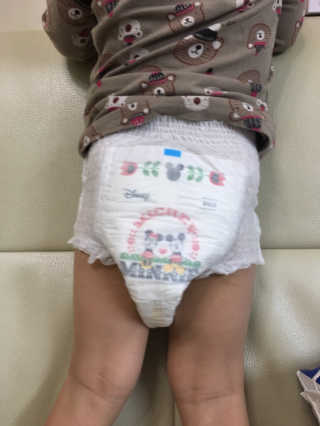 보솜이 베이비케어 팬티형 기저귀 — 2.5점을 준 리뷰어가 2019년 3월 올린 사용 사진
