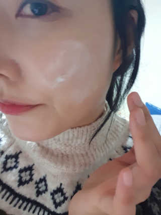 보나쥬르 멜팅 글로우 카밍 크림 50ml — 4점을 준 리뷰어가 2020년 1월 올린 사용 사진