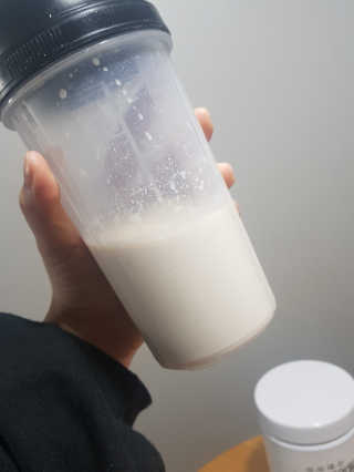 (주)이스터비엔에프 식사대용선식 원데이케어밀 1KG 대용량 — 4.5점을 준 리뷰어가 2019년 1월 올린 사용 사진