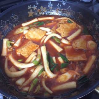 두번째 국떡 국가대표 떡볶이 1팩 + 영미칩 2봉 증정 — 3.5점을 준 리뷰어가 2019년 2월 올린 사용 사진