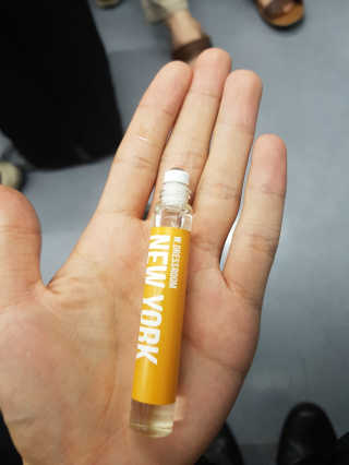 더블유드레스룸 롤 온 퍼퓸EDT 10ml — 4점을 준 리뷰어가 2018년 7월 올린 사용 사진