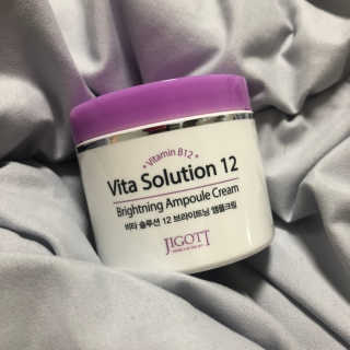 지고트 비타솔루션12 브라이트닝 앰플 크림 100ml — 4점을 준 리뷰어가 2019년 7월 올린 사용 사진