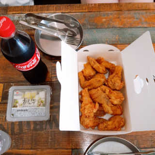 [치킨마루]-  빠사칸윙봉현미 + 콜라 500ml — 5점을 준 리뷰어가 2019년 7월 올린 사용 사진