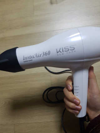 키스뉴욕 인스타에어 360 드라이기 — 4.67점을 준 리뷰어가 2018년 2월 올린 사용 사진